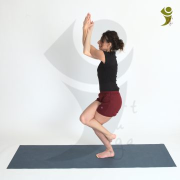 L'Art du Yoga posture debout et d'équilibre